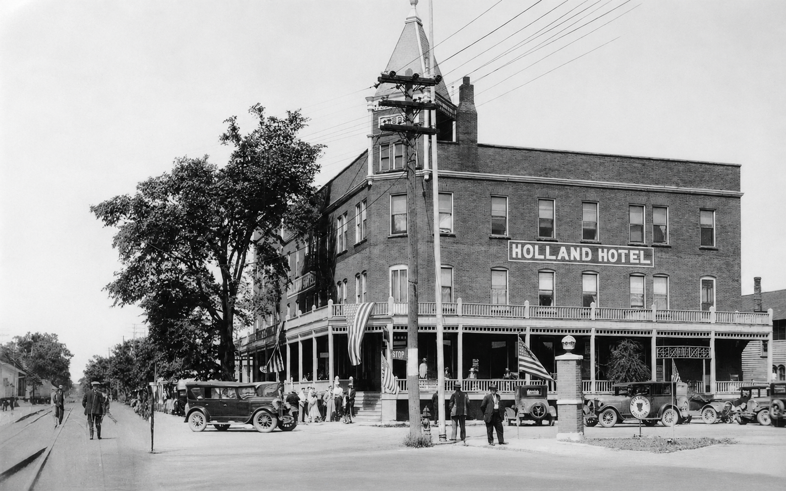 Historic Holland Hotel